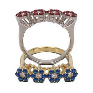 Four Flower Pattern Engagement ring