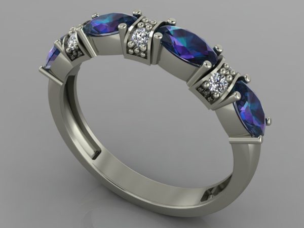 Sapphire and diamond ring